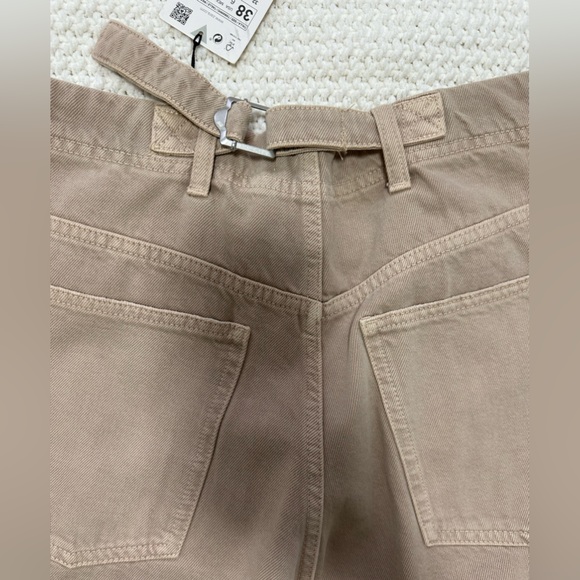 Zara cargo pants, size 38 USA 6 with adjustable straps in the back. never worn - Picture 4 of 4